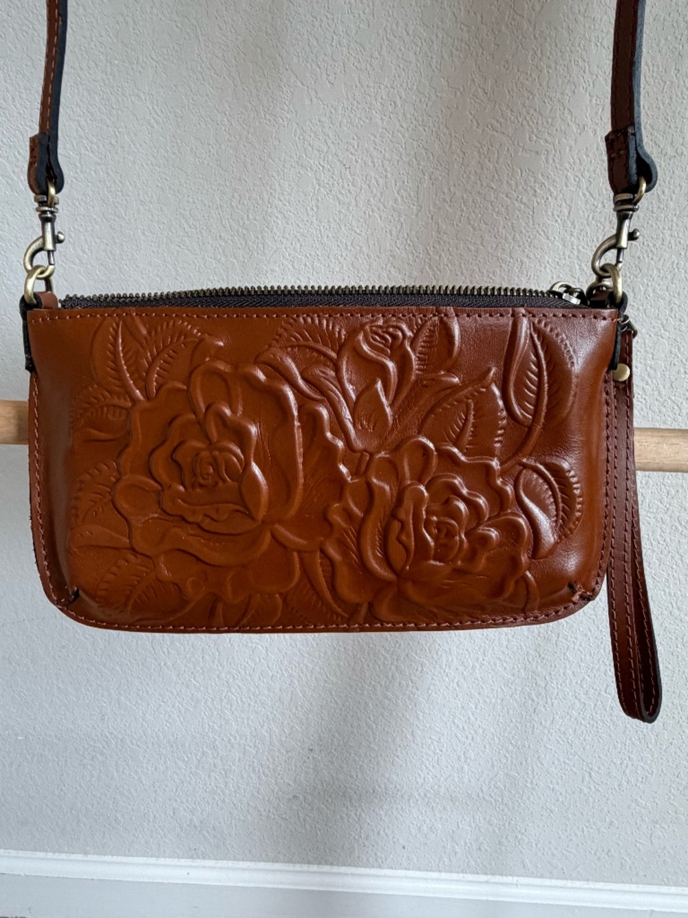 Patricia Nash Tooled Rose Leather Crossbody Wristlet Brown NWT